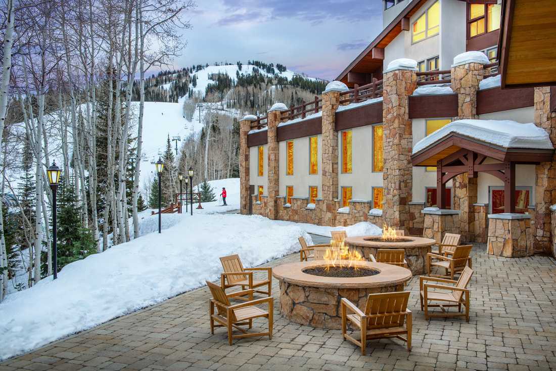 Club Chair — Kingsley Bate range-page photograph