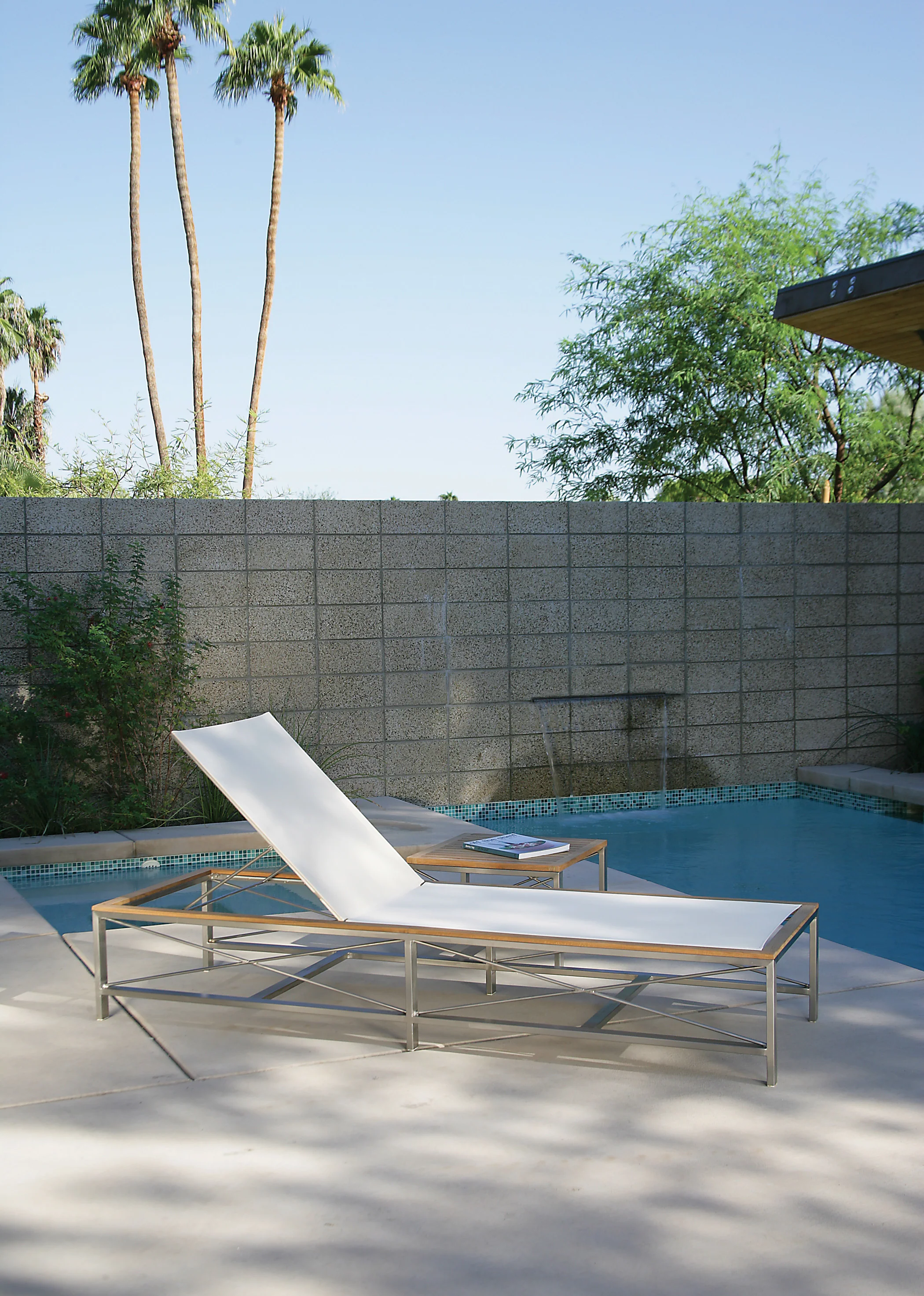 Chaise — Kingsley Bate range-page photograph