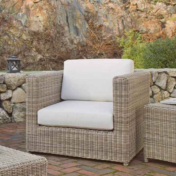 Chat Chair — Kingsley Bate range-page photograph