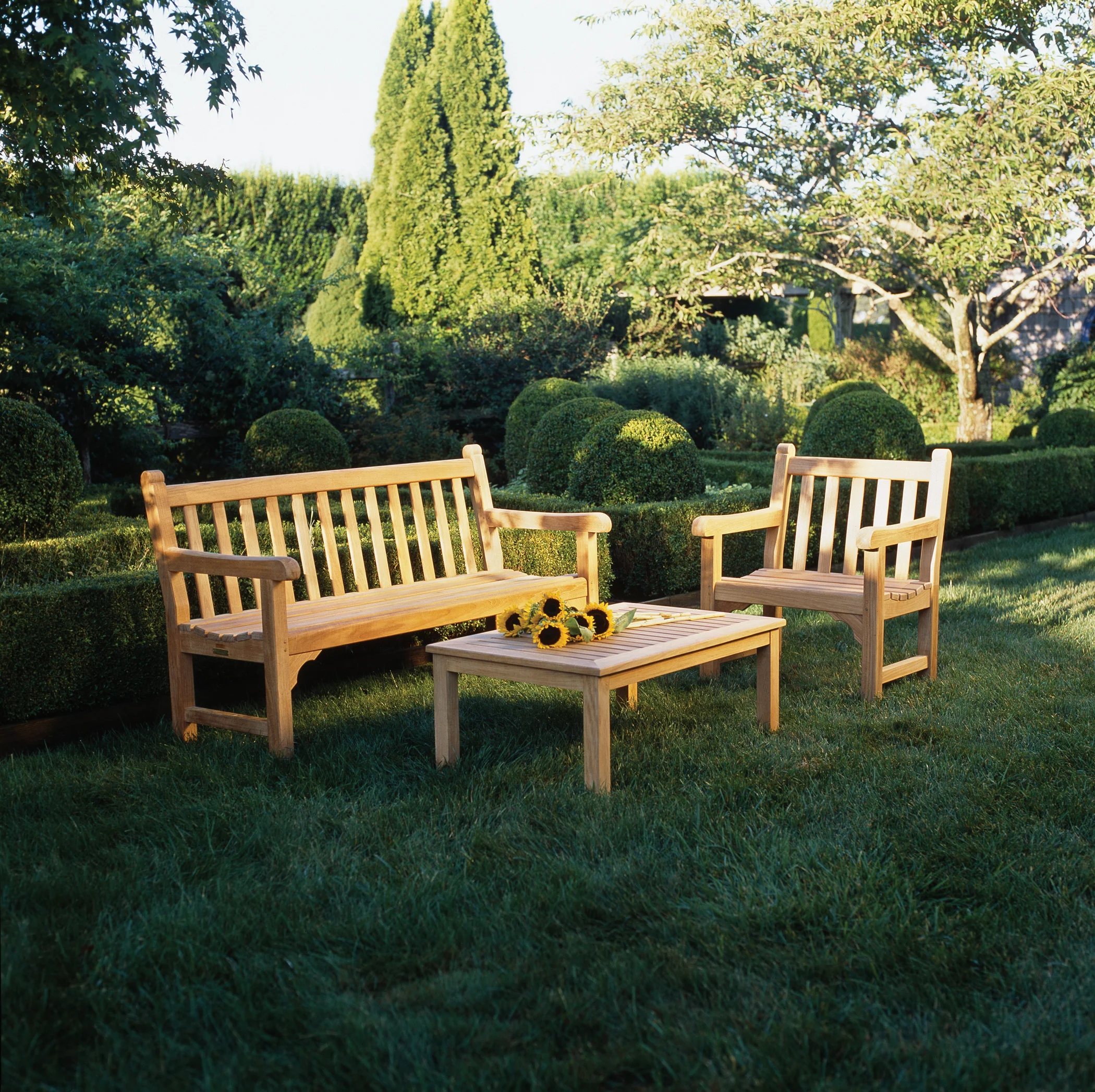 Garden Armchair — Kingsley Bate range-page photograph