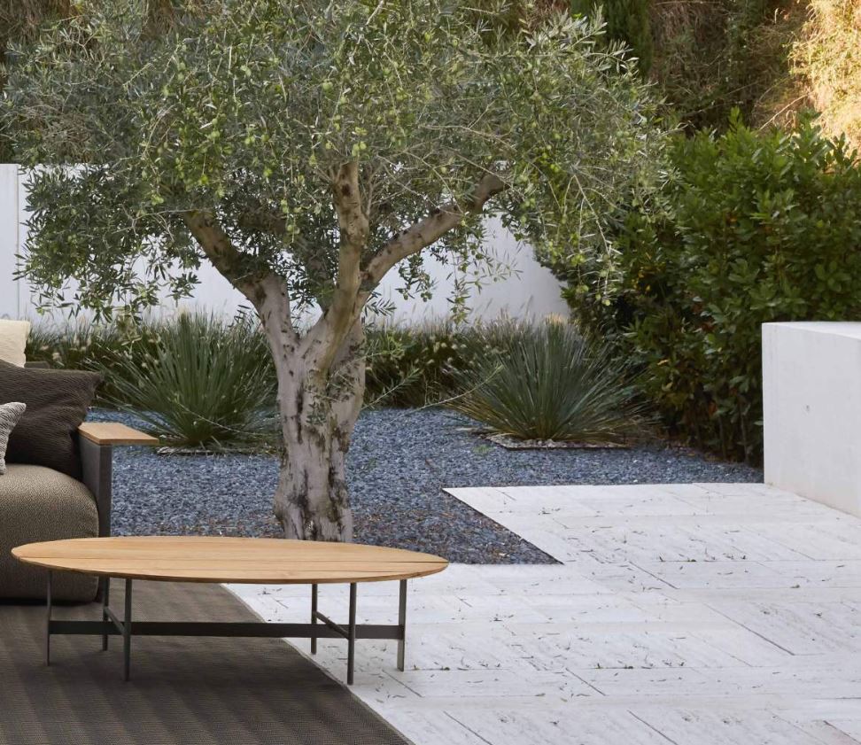 Begin Oval coffee table — MYYOUR Begin