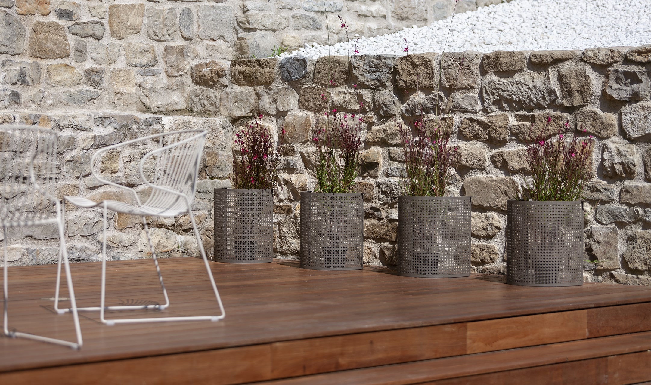 Arena Double planter — iSiMAR archive photograph
