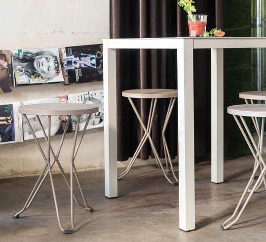Stool 48 — iSiMAR archive photograph