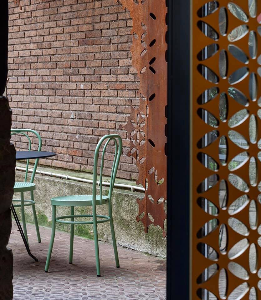 Chair — iSiMAR archive photograph
