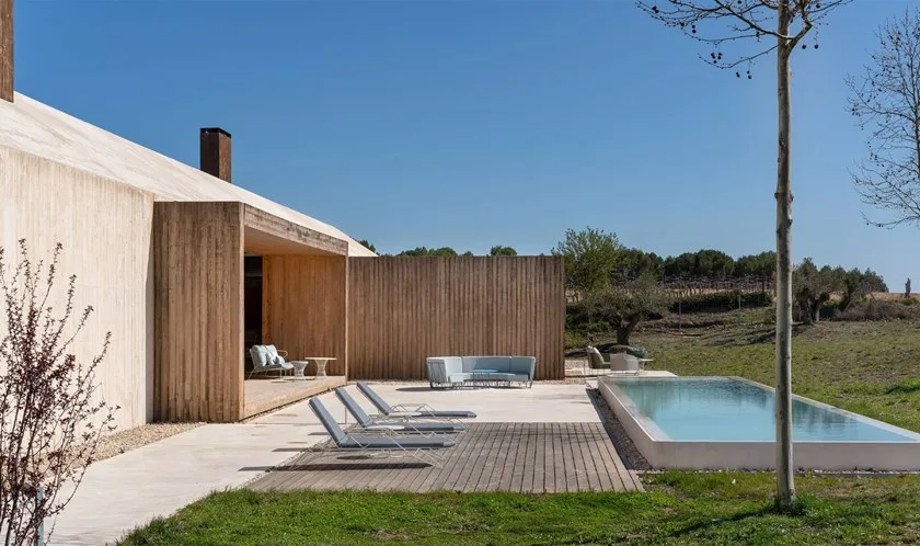 Sunlounger — iSiMAR archive photograph