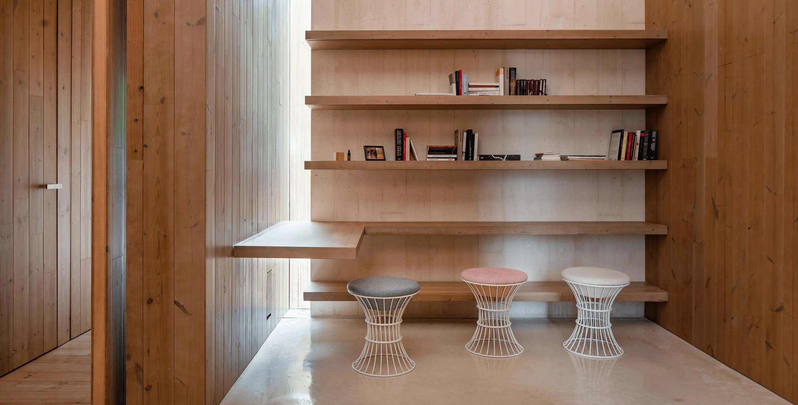 Pouf H43 Ø42 — iSiMAR archive photograph