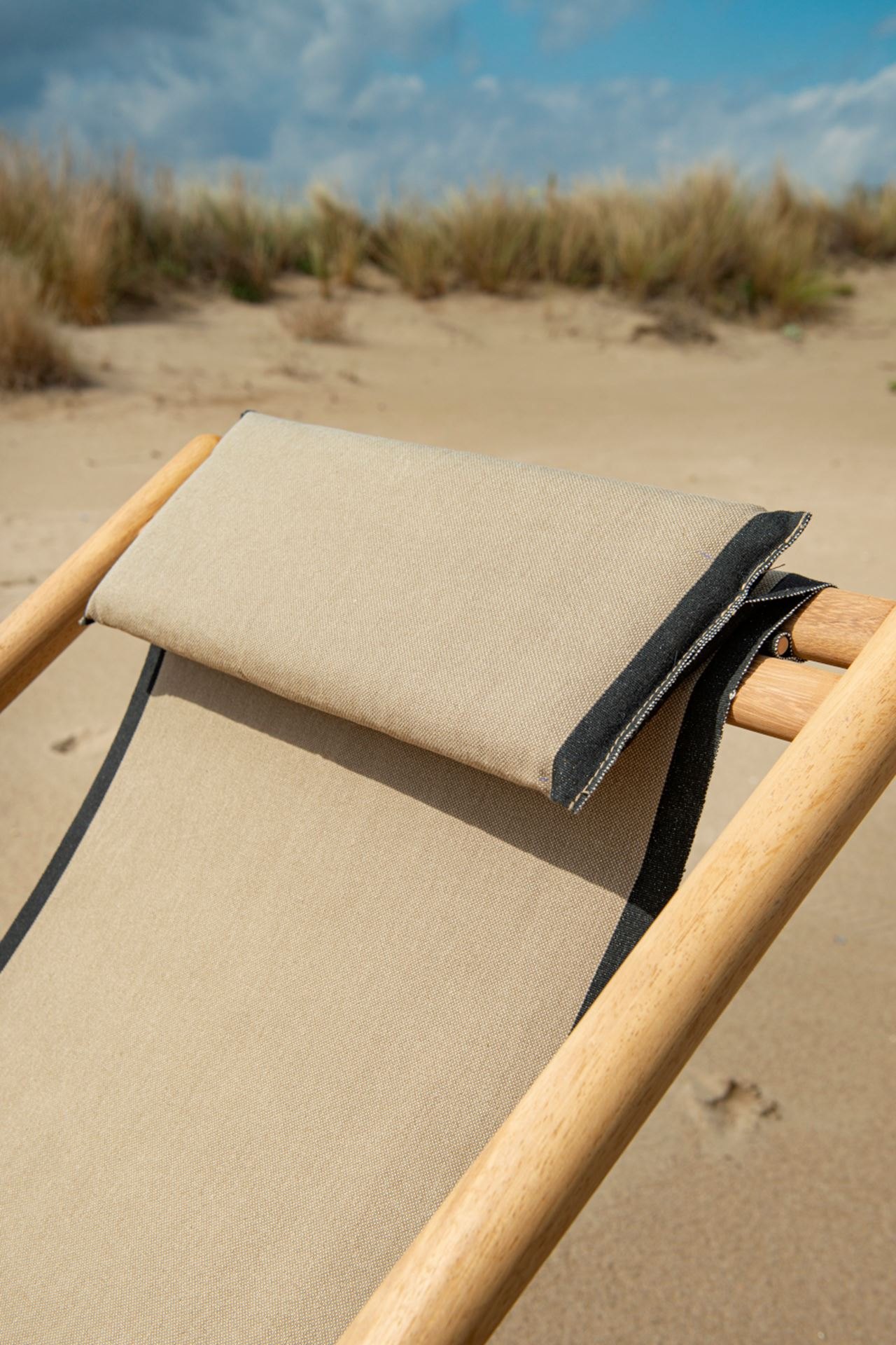 Maca deck chair — CALMA archive photograph