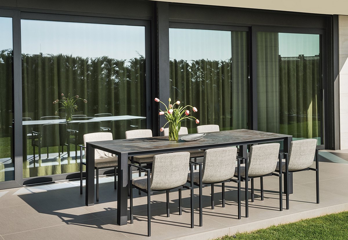 Ten dining table — CALMA archive photograph