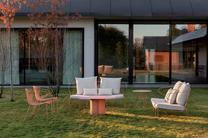 Arena Table / Bolonia Sofas & Poltrona, Arena Table & Capri Table / Pastel Pink RAL 3012 — iSiMAR catalogue photography