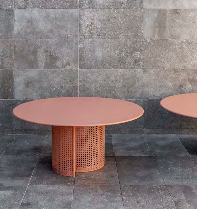 Arena low table / Pastel pink RAL 3012 — iSiMAR catalogue photography