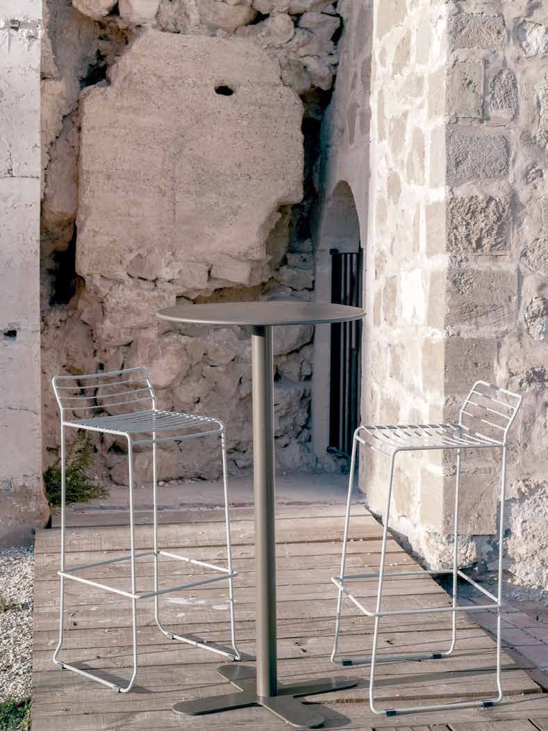 Tarifa Stools & Antibes Table / Beige Arena RAL 7032 / Taupe Grey RAL 7006 — iSiMAR catalogue photography
