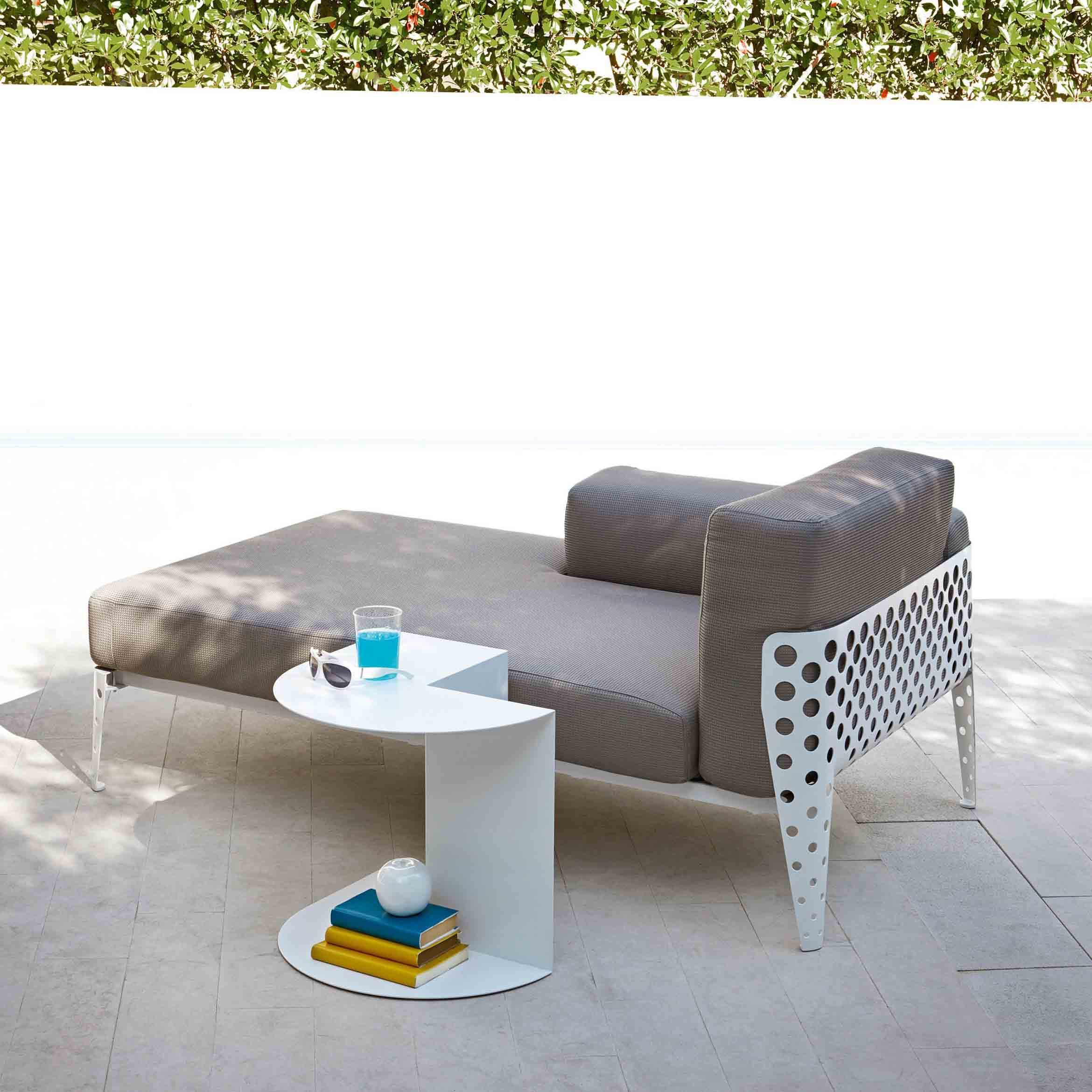 Knot Coffee table — Varaschin archive photograph