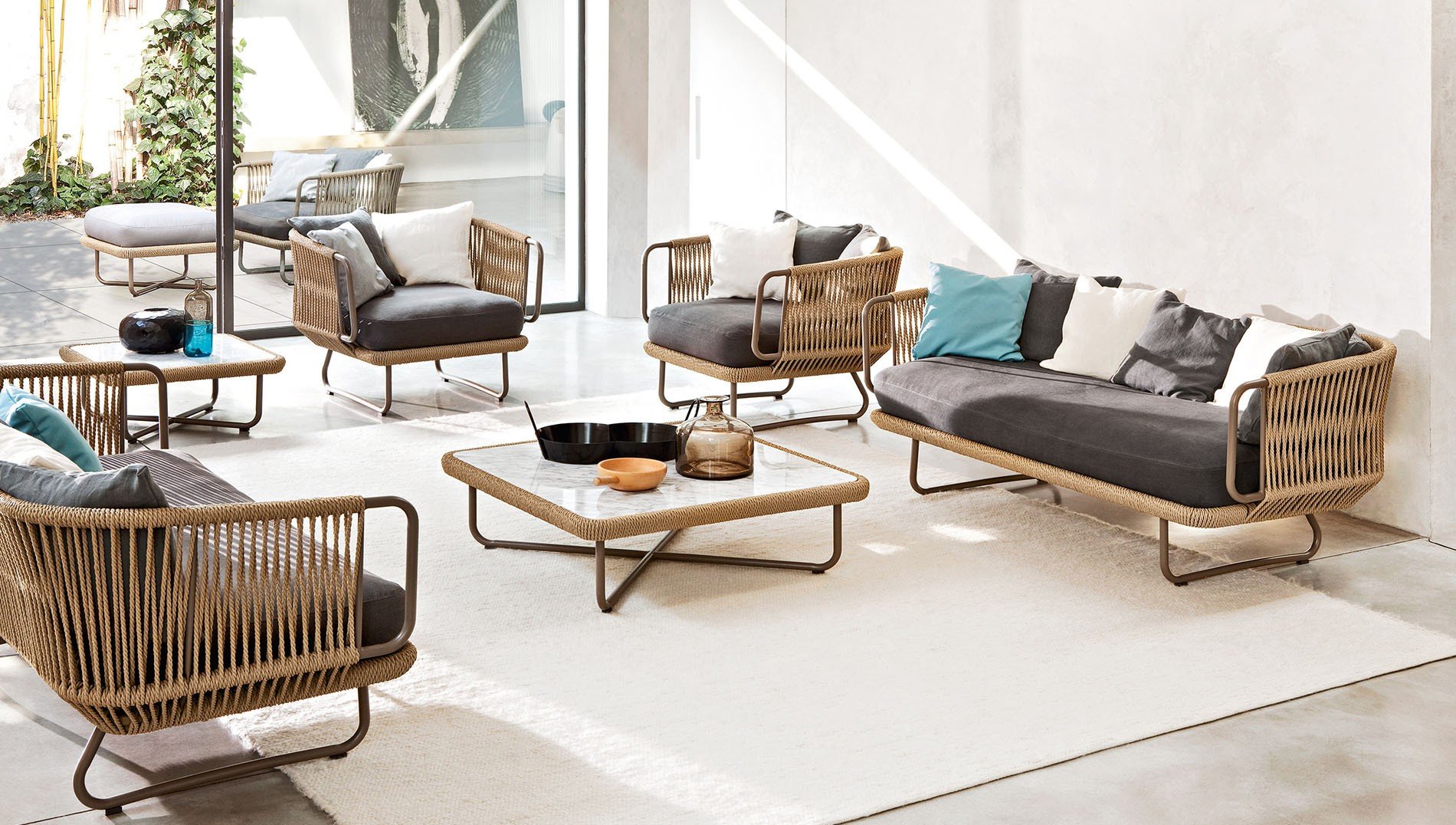 Babylon Sofa — Varaschin archive photograph
